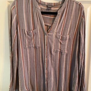 Eddie Bauer Woman’s Small long-sleeved button down shirt with vertical stripes